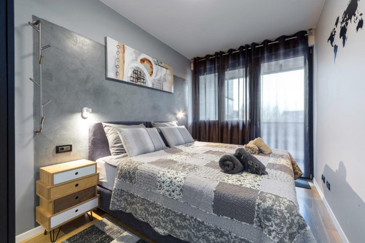Apartment New Gallery West 101 *